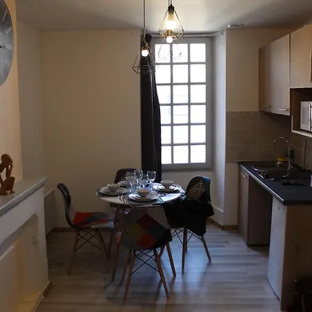 Les Du Prytanee 公寓