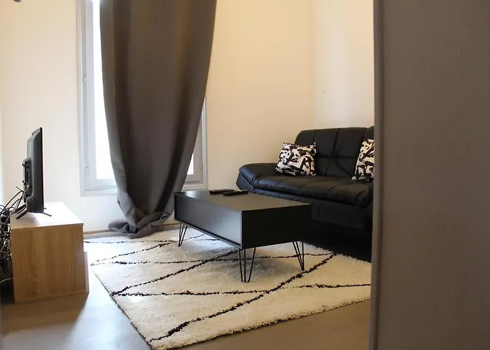 Les Du Prytanee Appartamento